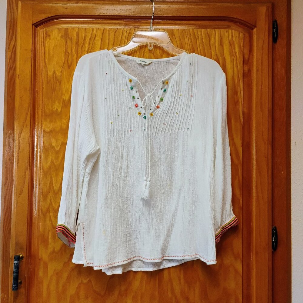 Beautiful Rocks & Indigo beaded 100% cotton top size medium.